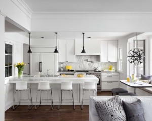 Traditional white kitchen design