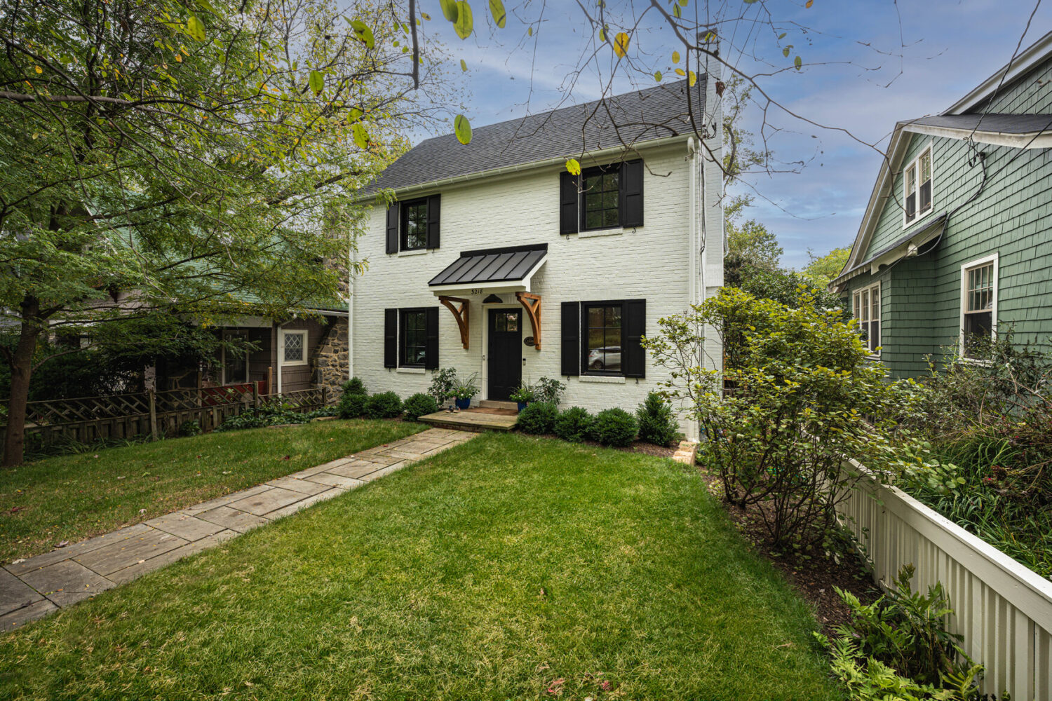 Fresh Look at Modern Home Renovation In Nw Washington Dc